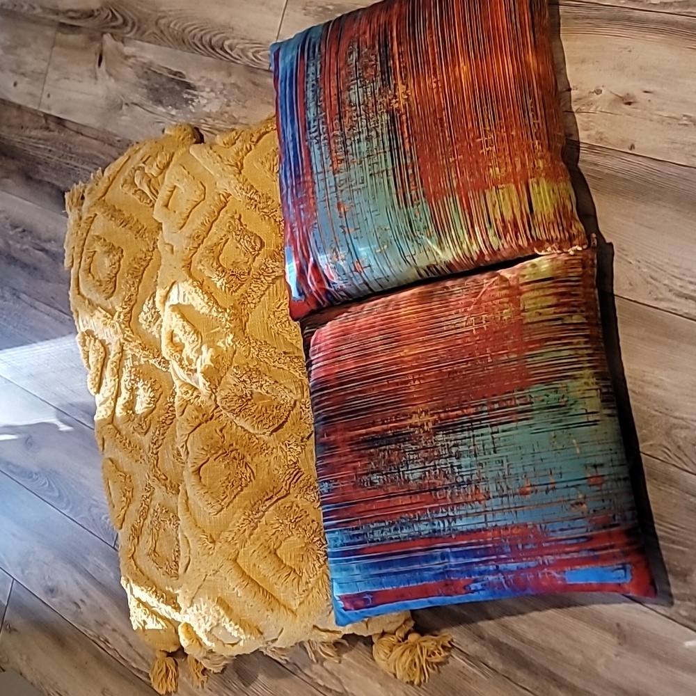 Fun pillow bundle